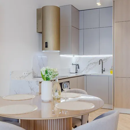 Crystal River Wrocław